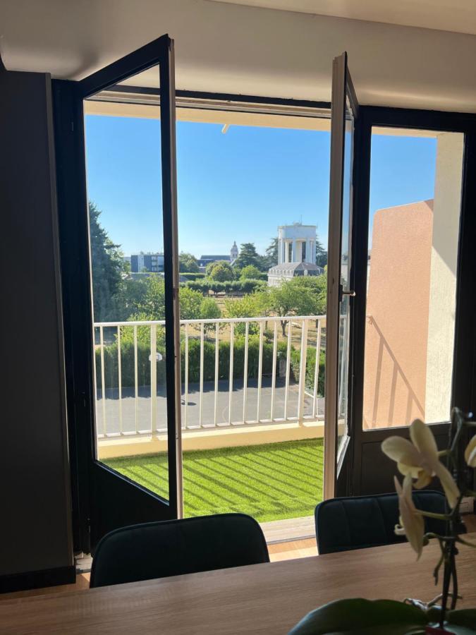 Appartement Haut Standing Proche Du Centre Ville, Vue Sur La Cathedrale Saint Louis Blois Exterior foto